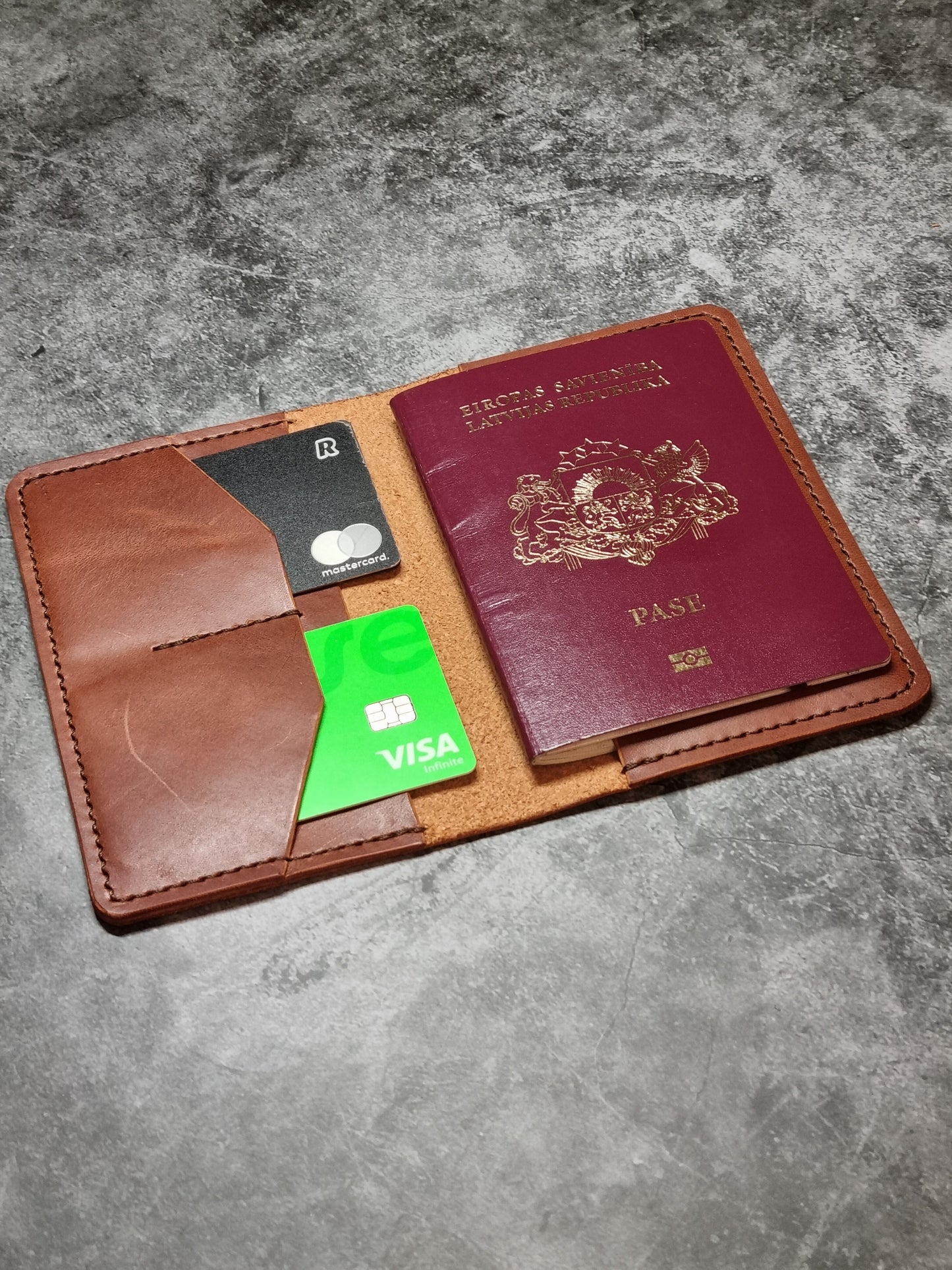 "Traveller" pases maka modelis