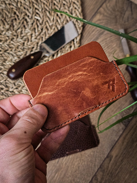 "Illusionist" Card Holder / Whisky fluid