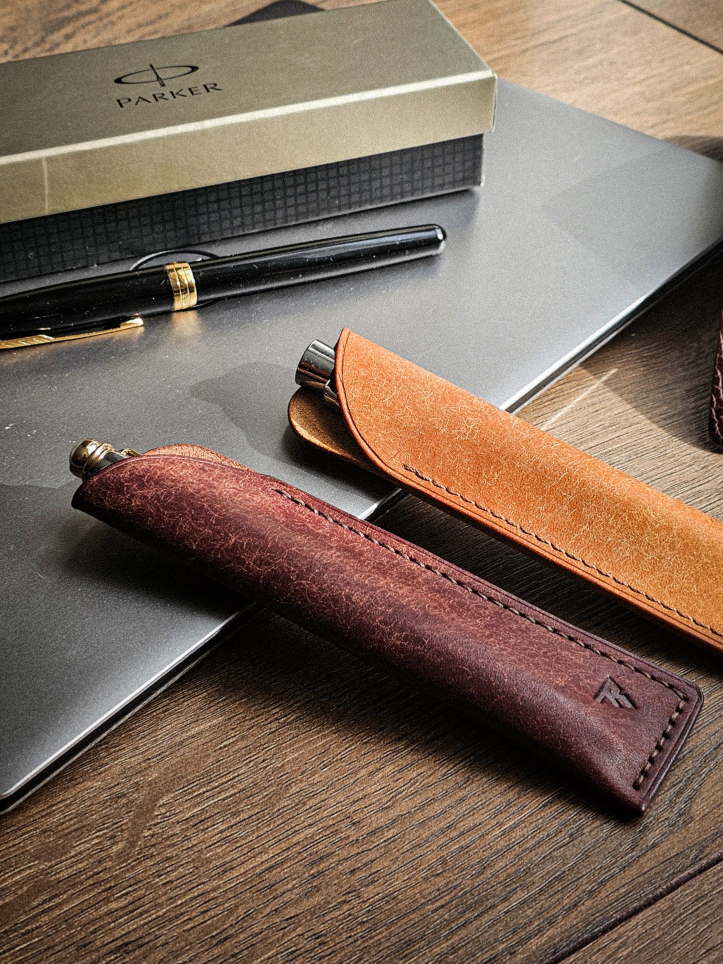 "Calliope" Pen Sleeve / Dark Brown