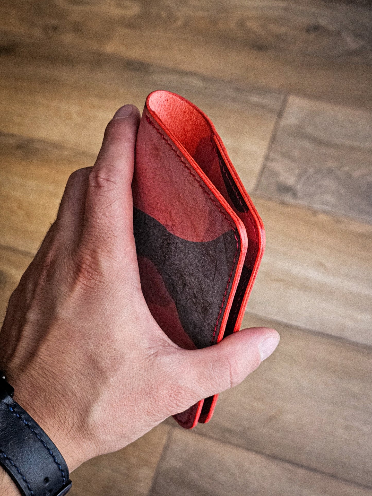 "Adventurer" Passport Wallet / Red Camo